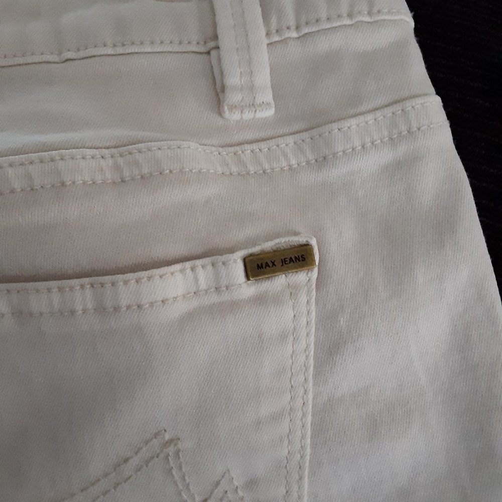 MAX jeans